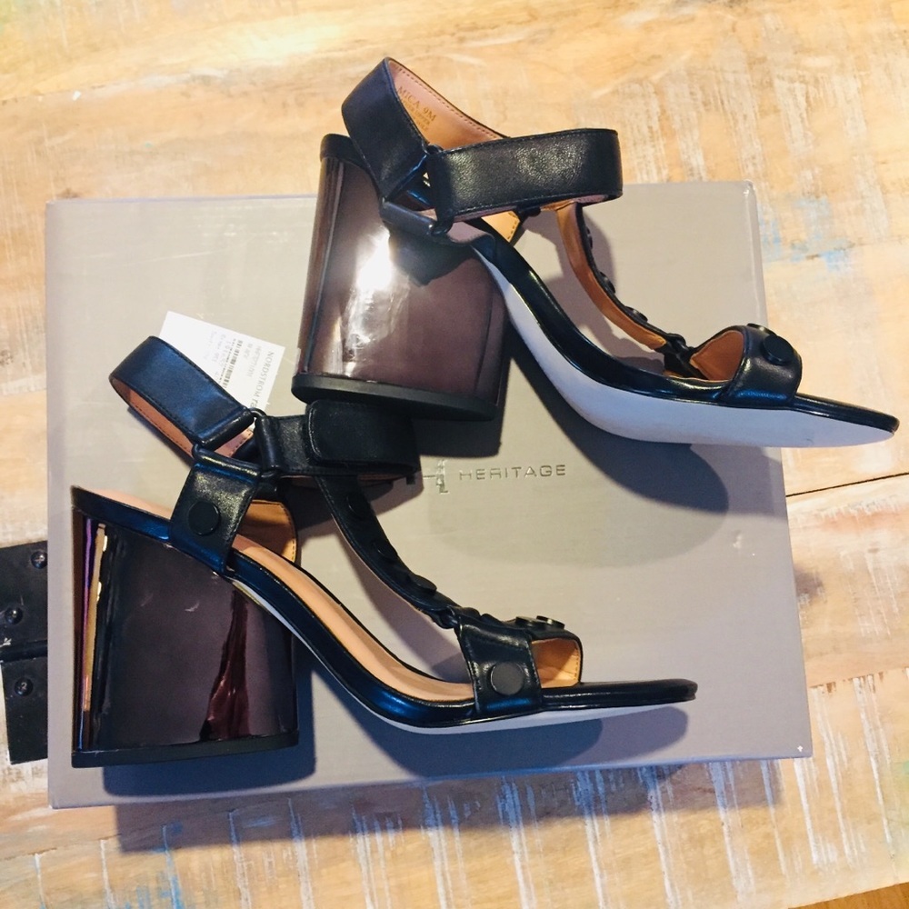 NEW Halston Heritage Mica Strappy Sandals 9 Black heels metallic - Picture 3 of 8